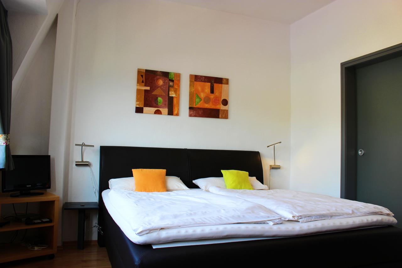 Pension Adelheid Moselhype&Wine Zell an der Mosel Εξωτερικό φωτογραφία